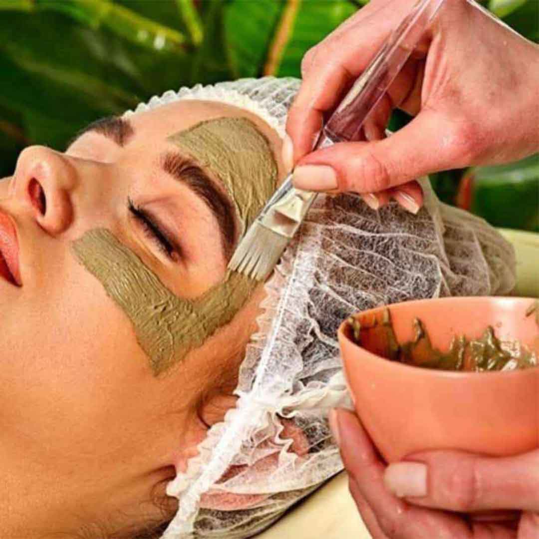 Amazing Benefits of Multani Mitti on Face
